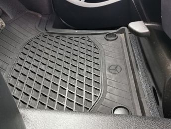 MERCEDES-BENZ EVITO 116 e 66kWh Progressive Panel Van 6dr Electric Auto FWD L3 (XLWB