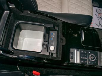 LAND ROVER RANGE ROVER 5.0 V8 SV Autobiography Dynamic SUV 5dr Petrol Auto 4WD Euro 6 (