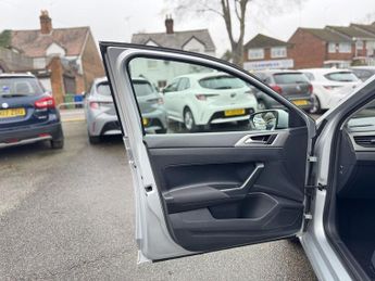 VOLKSWAGEN POLO 1.0 TSI SE Hatchback 5dr Petrol DSG Euro 6 (s/s) (95 ps)