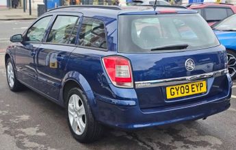 VAUXHALL ASTRA AUTOMATIC 1.8i 16v Club Estate 5dr Petrol  (186 g/km, 138 bhp)