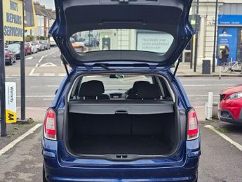 VAUXHALL ASTRA AUTOMATIC 1.8i 16v Club Estate 5dr Petrol  (186 g/km, 138 bhp)