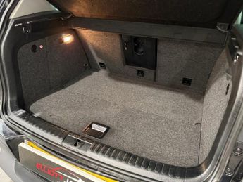 VOLKSWAGEN TIGUAN 2.0 TDI BlueMotion Tech Match SUV 5dr Diesel DSG 4WD Euro 6 (s/s