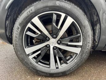 PEUGEOT 3008 1.6 13.2kWh GT SUV 5dr Petrol Plug-in Hybrid e-EAT Euro 6 (s/s) 