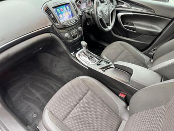 VAUXHALL INSIGNIA 1.6 CDTi Tech Line Sports Tourer 5dr Diesel Auto Euro 6 (136 ps)