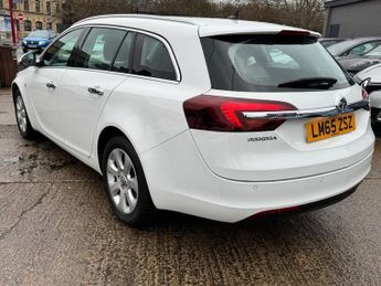 VAUXHALL INSIGNIA 1.6 CDTi Tech Line Sports Tourer 5dr Diesel Auto Euro 6 (136 ps)