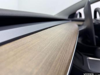 TESLA Model 3 Standard Range Plus Saloon 4dr Electric Auto RWD (241 bhp)