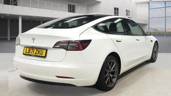 TESLA Model 3 Standard Range Plus Saloon 4dr Electric Auto RWD (241 bhp)