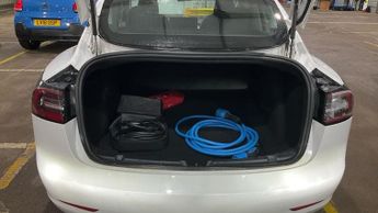 TESLA Model 3 Standard Range Plus Saloon 4dr Electric Auto RWD (241 bhp)