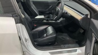 TESLA Model 3 Standard Range Plus Saloon 4dr Electric Auto RWD (241 bhp)