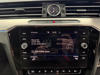 VOLKSWAGEN ARTEON 2.0 TDI R-Line Fastback 5dr Diesel DSG Euro 6 (s/s) (190 ps)