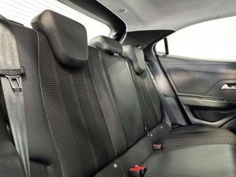 VAUXHALL MOKKA ELECTRIC 50kWh Elite Premium SUV 5dr Electric Auto (136 ps)