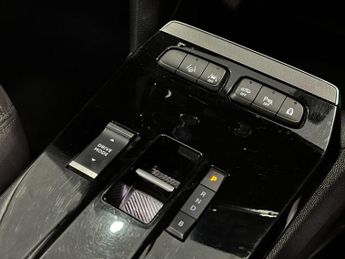 VAUXHALL MOKKA ELECTRIC 50kWh Elite Premium SUV 5dr Electric Auto (136 ps)