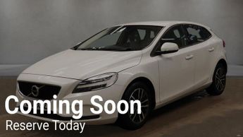 Volvo V40 2.0 D2 Momentum Nav Plus Hatchback 5dr Diesel Manual Euro 6 (s/s