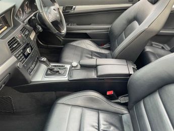 MERCEDES-BENZ E-CLASS  E220 CDI BLUEEFFICIENCY SE CONVERTIBLE 2DR DIESEL AUTOMATIC 170
