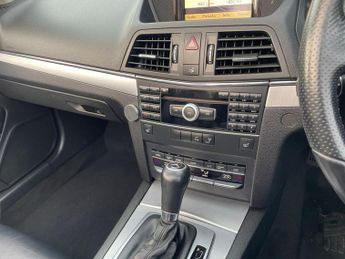 MERCEDES-BENZ E-CLASS  E220 CDI BLUEEFFICIENCY SE CONVERTIBLE 2DR DIESEL AUTOMATIC 170