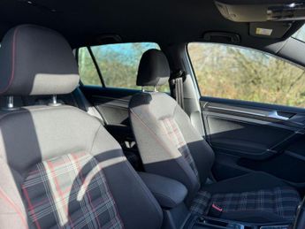 VOLKSWAGEN GOLF 2.0 TSI BlueMotion Tech GTI Hatchback 5dr Petrol DSG Euro 6 (s/s