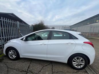 Hyundai I30 1.6 CRDi Blue Drive SE Nav Hatchback 5dr Diesel Manual Euro 6 (s