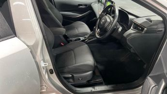 TOYOTA COROLLA 1.8 VVT-h Icon Tech Hatchback 5dr Petrol Hybrid CVT Euro 6 (s/s)