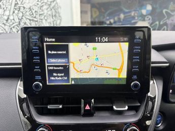 TOYOTA COROLLA 1.8 VVT-h Icon Tech Hatchback 5dr Petrol Hybrid CVT Euro 6 (s/s)