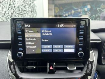 TOYOTA COROLLA 1.8 VVT-h Icon Tech Hatchback 5dr Petrol Hybrid CVT Euro 6 (s/s)