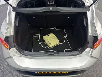 TOYOTA COROLLA 1.8 VVT-h Icon Tech Hatchback 5dr Petrol Hybrid CVT Euro 6 (s/s)