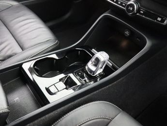 VOLVO XC40 1.5h T4 Recharge 10.7kWh Inscription SUV 5dr Petrol Plug-in Hybr