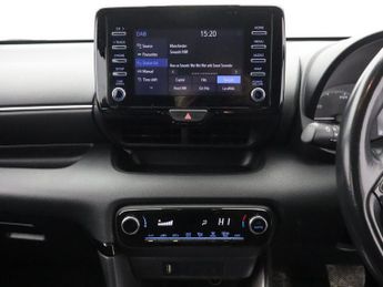 TOYOTA YARIS 1.5 VVT-h Icon Hatchback 5dr Petrol Hybrid E-CVT Euro 6 (s/s) (1