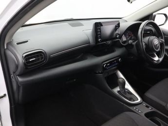 TOYOTA YARIS 1.5 VVT-h Icon Hatchback 5dr Petrol Hybrid E-CVT Euro 6 (s/s) (1