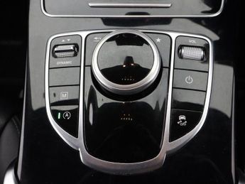 MERCEDES-BENZ GLC 2.0 GLC250 Urban Edition SUV 5dr Petrol G-Tronic+ 4MATIC Euro 6 