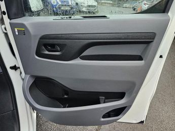 PEUGEOT E-EXPERT White e 1200 75kWh electric panel van, 48,600 miles, ULEZ compli