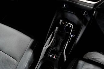 TOYOTA COROLLA 1.8 VVT-h Icon Touring Sports 5dr Petrol Hybrid CVT Euro 6 (s/s)