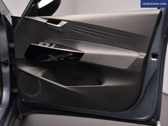 VOLKSWAGEN ID.3 Pro 58kWh Life Hatchback 5dr Electric Auto (145 ps)