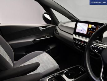 VOLKSWAGEN ID3 Pro 58kWh Life Hatchback 5dr Electric Auto (145 ps)