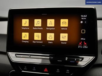 VOLKSWAGEN ID3 Pro 58kWh Life Hatchback 5dr Electric Auto (145 ps)