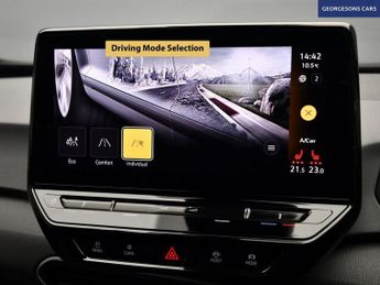 VOLKSWAGEN ID3 Pro 58kWh Life Hatchback 5dr Electric Auto (145 ps)