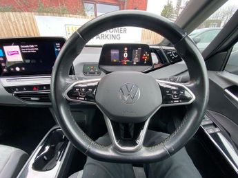 VOLKSWAGEN ID.3 Pro Performance 58kWh Life Hatchback 5dr Electric Auto (204 ps)