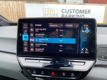 VOLKSWAGEN ID.3 Pro Performance 58kWh Life Hatchback 5dr Electric Auto (204 ps)