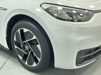 VOLKSWAGEN ID.3 Pro Performance 58kWh Life Hatchback 5dr Electric Auto (204 ps) 
