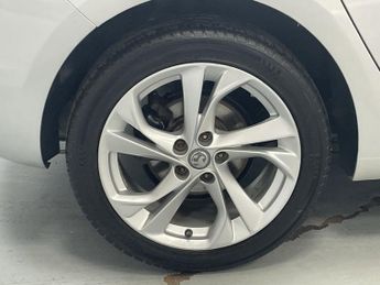 VAUXHALL ASTRA 1.4i SRi Hatchback 5dr Petrol Manual Euro 6 (100 ps) - AA INSPEC