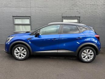 RENAULT CAPTUR 1.0 TCe Iconic SUV 5dr Petrol Manual Euro 6 (s/s) (100 ps)