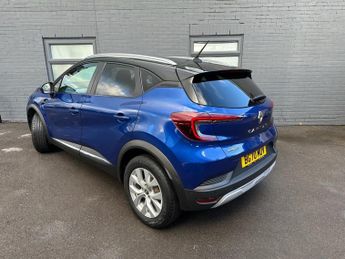 RENAULT CAPTUR 1.0 TCe Iconic SUV 5dr Petrol Manual Euro 6 (s/s) (100 ps)