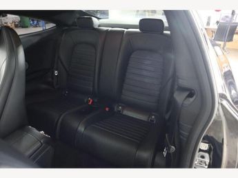 MERCEDES-BENZ C CLASS 2.0 C300d AMG Line Night Edition (Premium Plus) G-Tronic+ 4MATIC