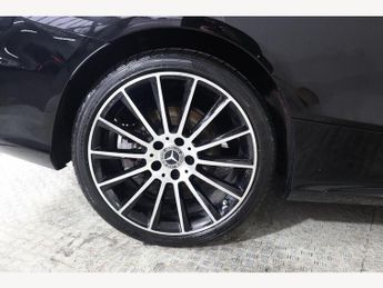 MERCEDES-BENZ C CLASS 2.0 C300d AMG Line Night Edition (Premium Plus) G-Tronic+ 4MATIC