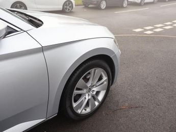SKODA SUPERB 1.4 TSI ACT SE L Executive Hatchback 5dr Petrol DSG Euro 6 (s/s)