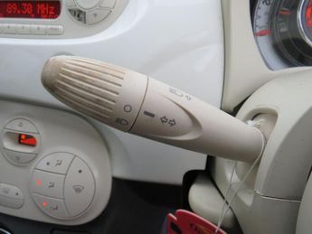 FIAT 500 1.2 Lounge Hatchback 3dr Petrol Dualogic Euro 6 (s/s) (69 bhp)