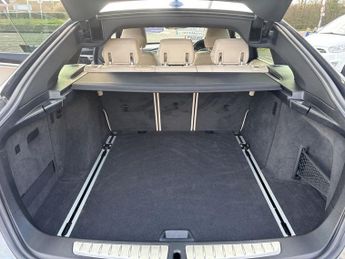 BMW 3 SERIES GRAN TURISMO 2.0 320i Modern GT 5dr Petrol Auto Euro 6 (s/s) (184 ps)