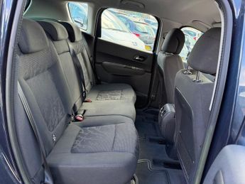PEUGEOT 3008 1.6 e-HDi Active SUV 5dr Diesel EGC Euro 5 (s/s) (115 ps)