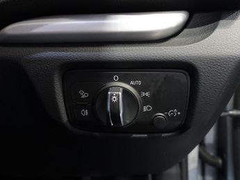AUDI A3 1.4 TFSI CoD S line Hatchback 3dr Petrol S Tronic Euro 6 (s/s) (