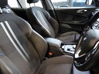 BMW 1 SERIES 2.0 118d Sport (LCP) Hatchback 5dr Diesel Auto Euro 6 (s/s) (150