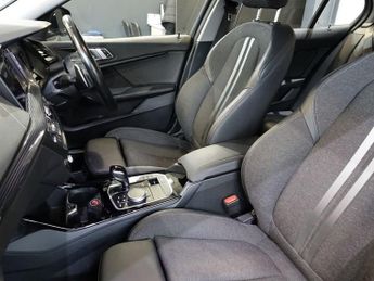 BMW 1 SERIES 2.0 118d Sport (LCP) Hatchback 5dr Diesel Auto Euro 6 (s/s) (150